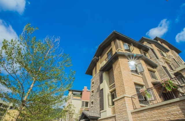 太阳成集团tyc7111cc_君澜酒店集团更名改制推出新品牌 今年再签酒店8家(图1) 太阳成集团tyc7111cc