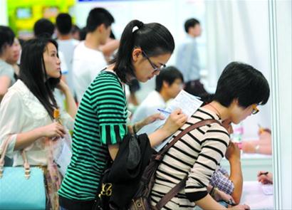 【常熟】什锦蛏子砂锅煲的做法_太阳成集团tyc7111cc(图1) 太阳成集团tyc7111cc